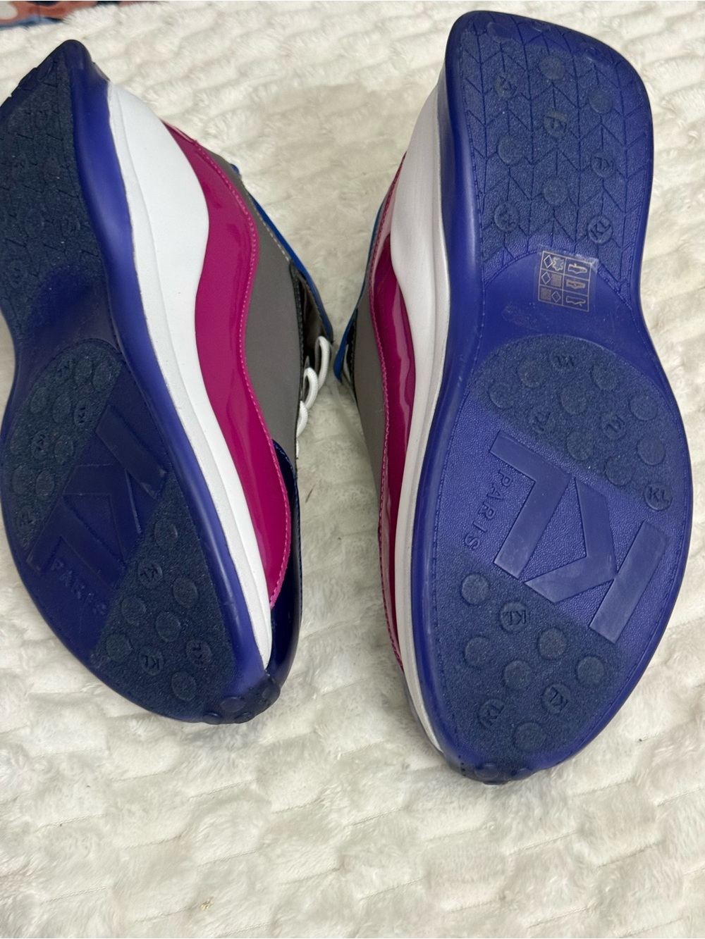 karl lagerfeld Paris Coty Sneaker In Cactus Flower/ Dark Slate Size:11 $150 - Picture 9 of 9